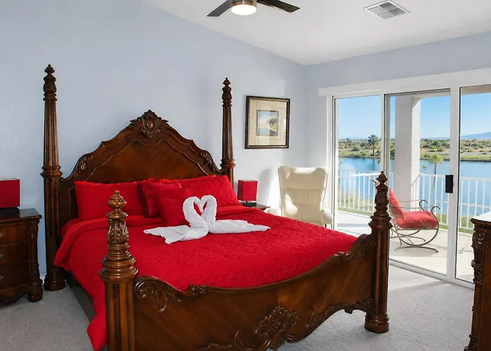 Riverfront Ruby Red With Private Dock & View