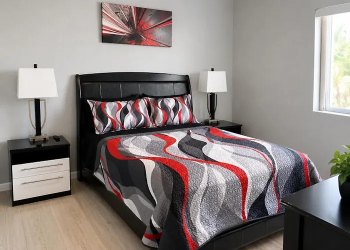 Riverfront Ruby Red With Private Dock & View Сasa de vacaciones *