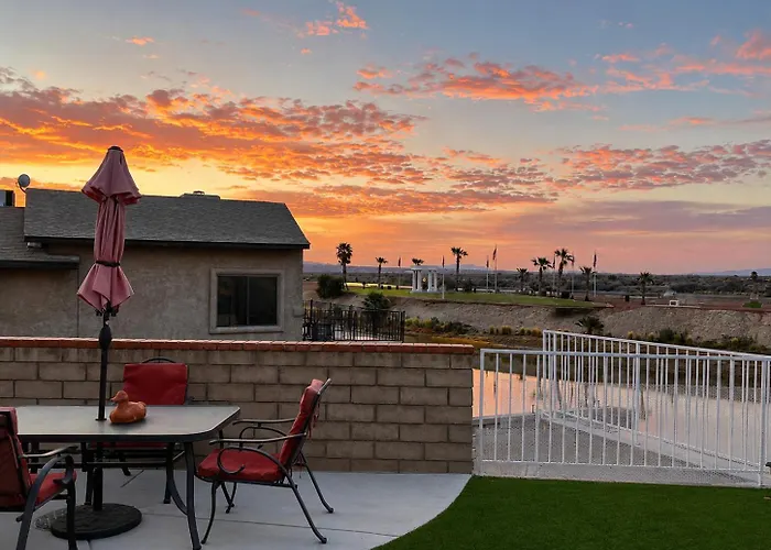 Riverfront Ruby Red With Private Dock & View Сasa de vacaciones *